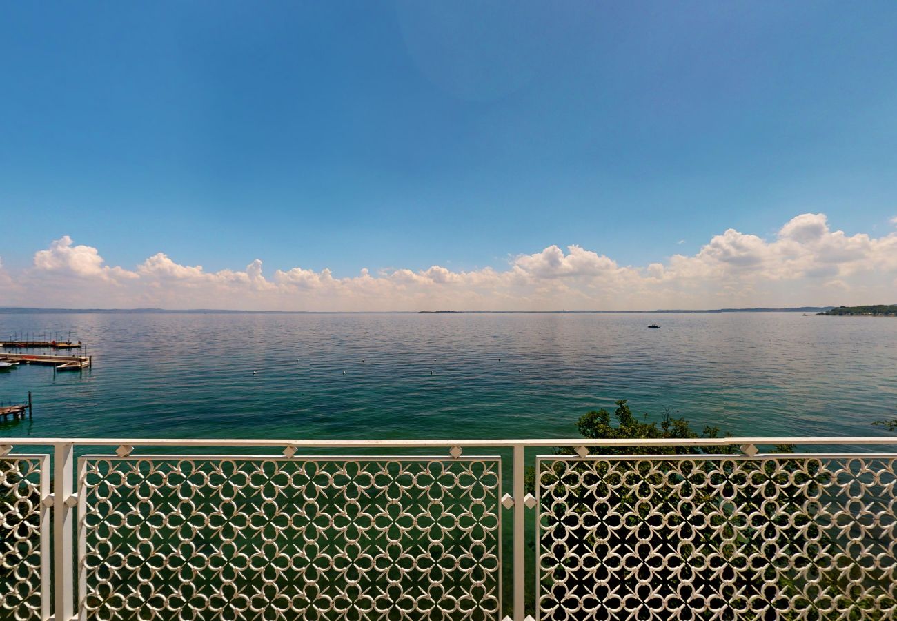 Villa in Manerba del Garda - Villa Flora 