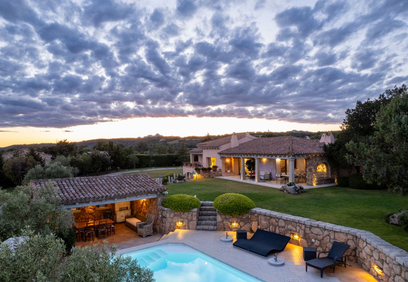 Villa Zenith - Villa with private pool for rent in Costa Smeralda, perfect for luxury holidays in Sardinia, Italy