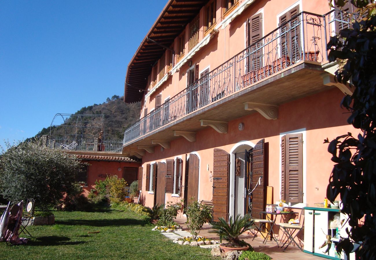 Apartment in Salò - Casale Massina Bilo