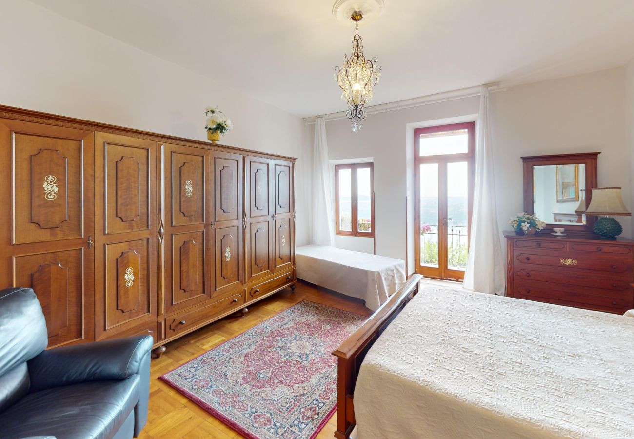 Apartment in Salò - Casale Massina Bilo