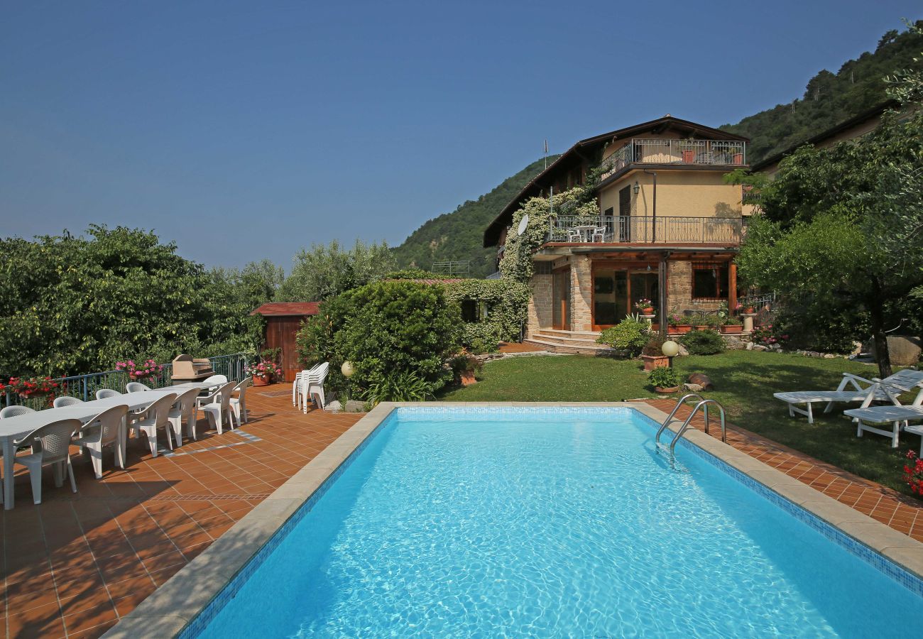 Apartment in Salò - Casa Massina Trilo