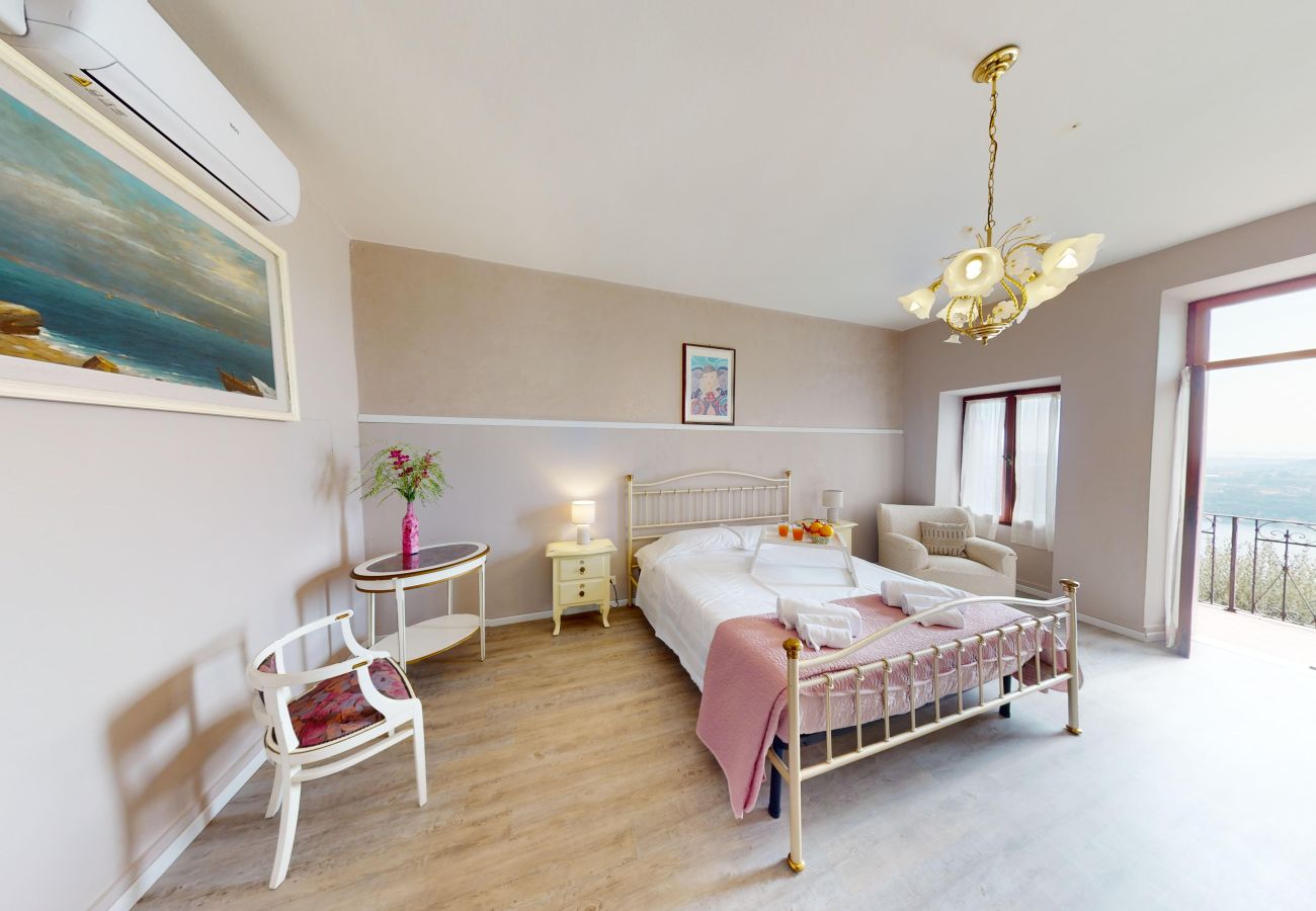 Apartment in Salò - Casa Massina Trilo