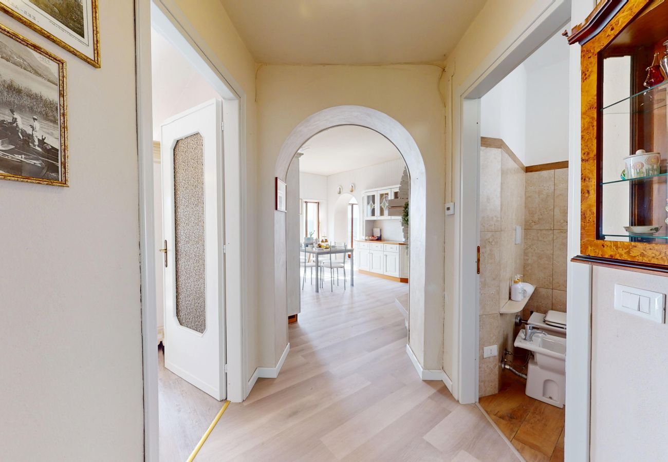 Apartment in Salò - Casa Massina Trilo