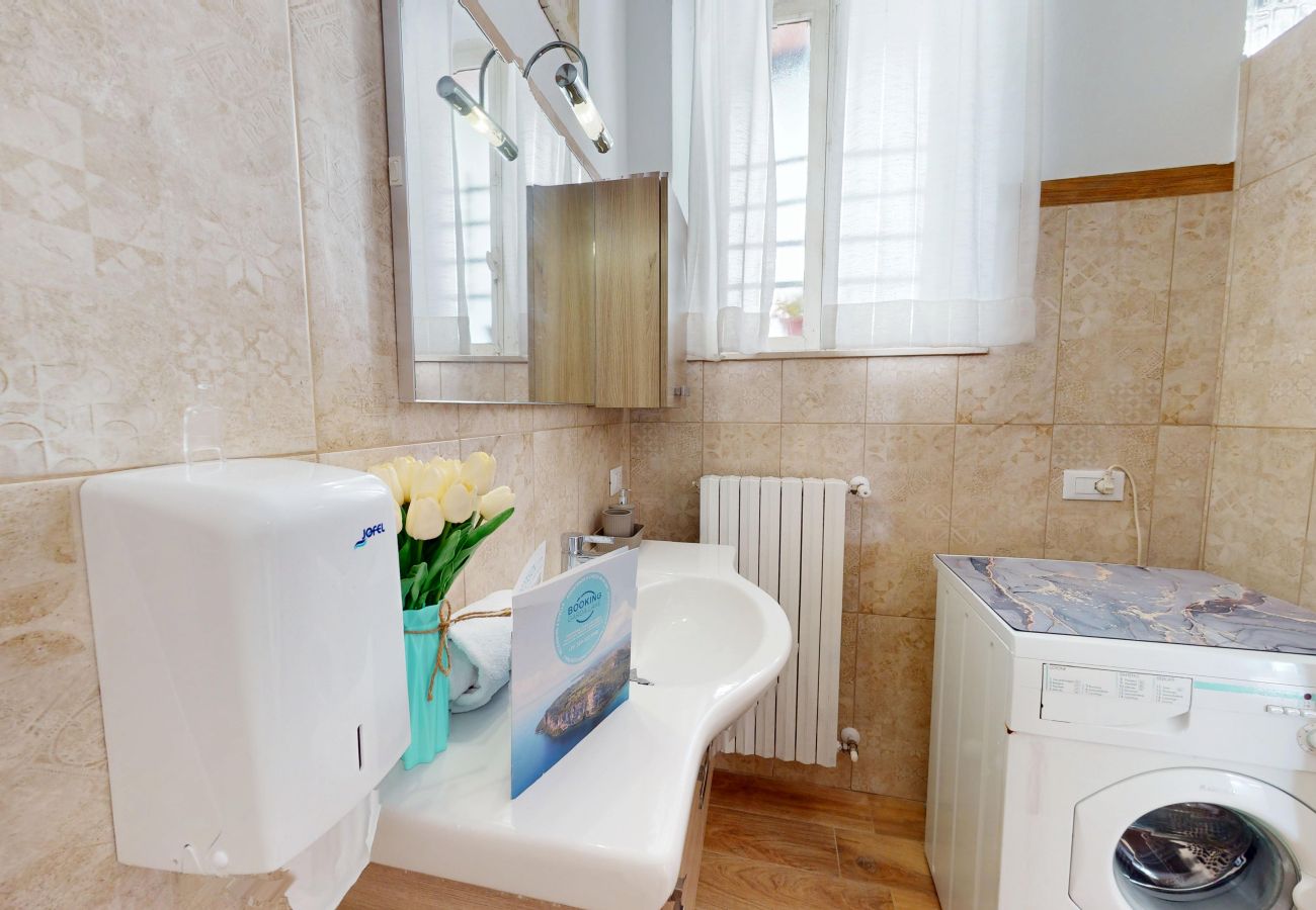 Apartment in Salò - Casa Massina Trilo