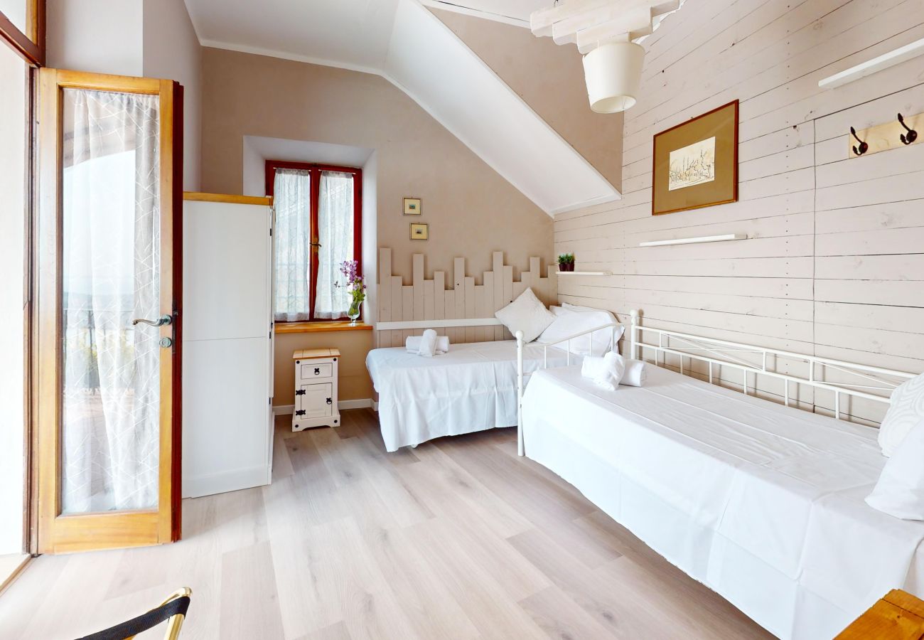 Apartment in Salò - Casa Massina Trilo