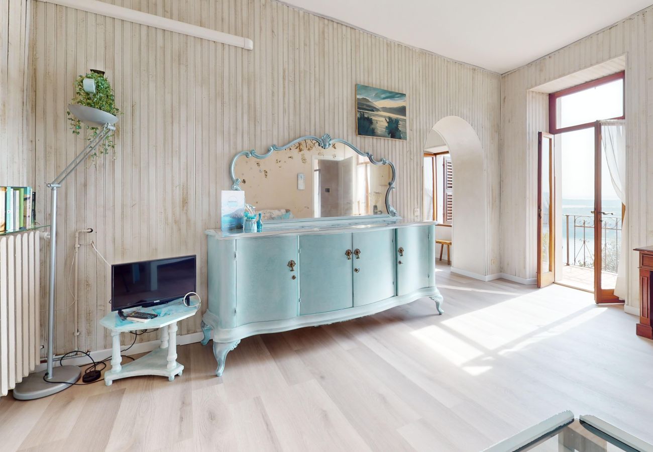 Apartment in Salò - Casa Massina Trilo