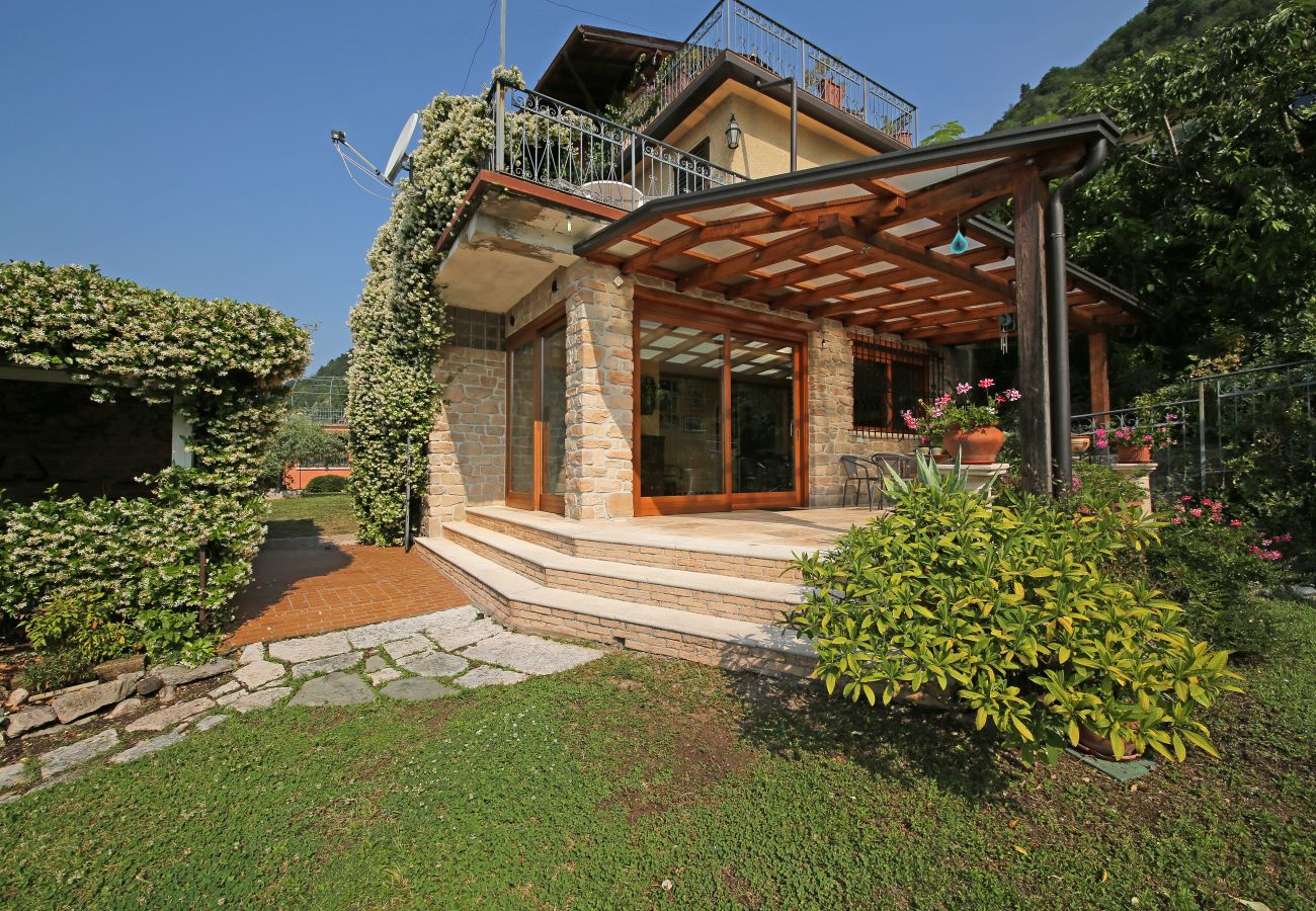 Apartment in Salò - Casale massina piano terra