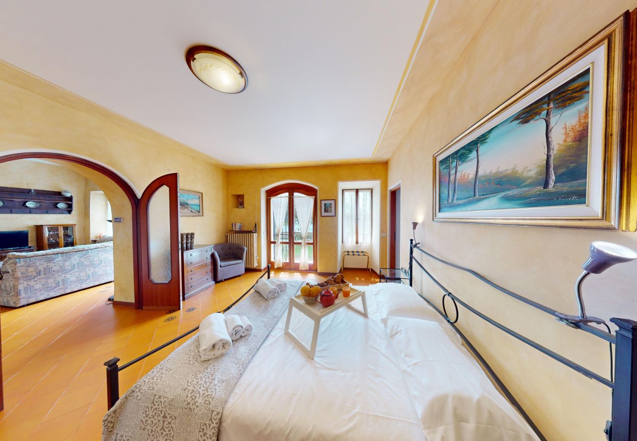 Apartment in Salò - Casale massina piano terra