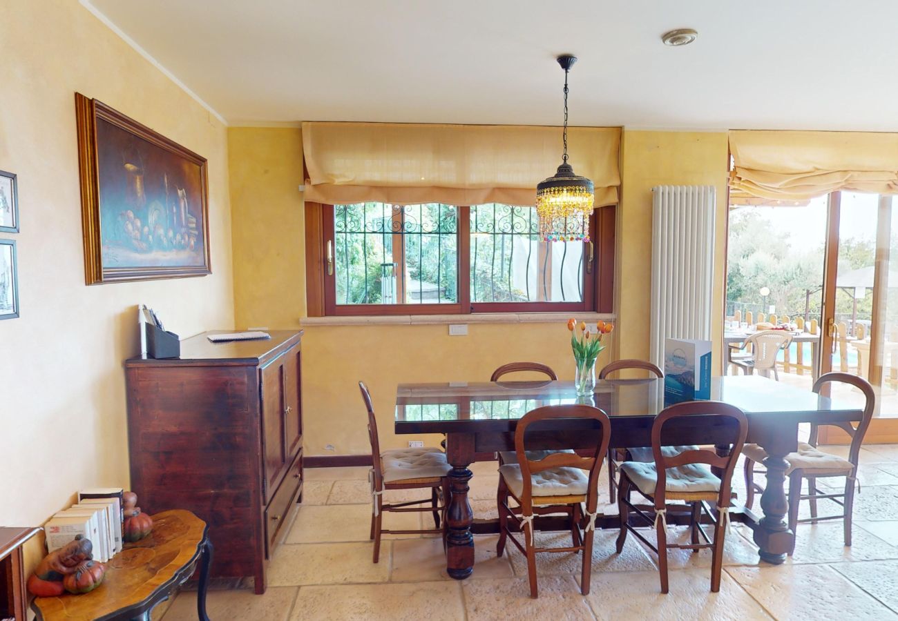 Apartment in Salò - Casale massina piano terra