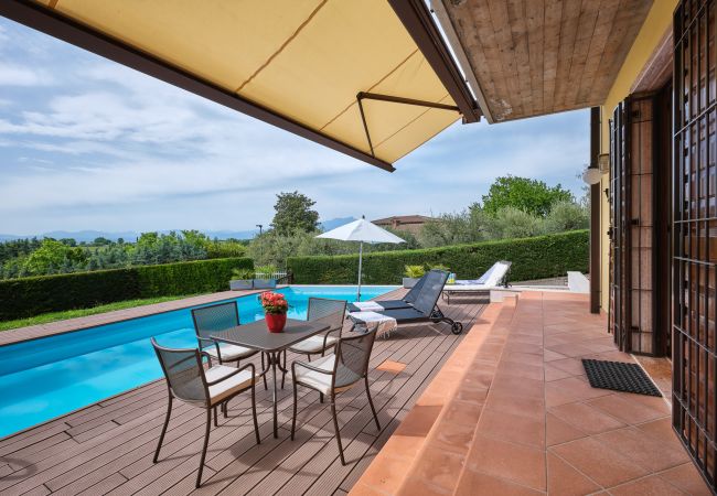Villa/Dettached house in Lazise - Regarda - Villa Celebrity with pool and stunning lake view