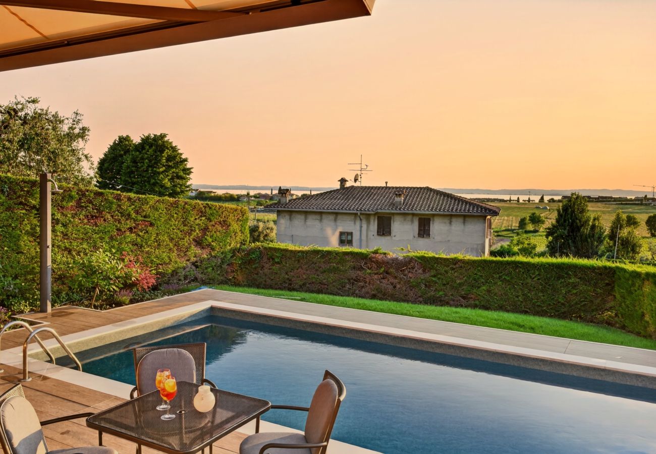Villa in Lazise - Regarda - Villa Celebrity with pool and stunning lake view