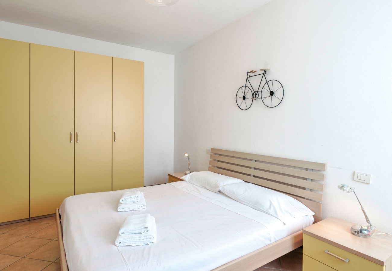 Apartment in Lazise - Regarda - bike apartment Miralago 2 with pool, lake view,