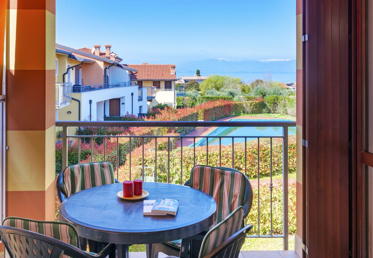 Apartment in Lazise - Regarda - bike apartment Miralago 2 with pool, lake view,