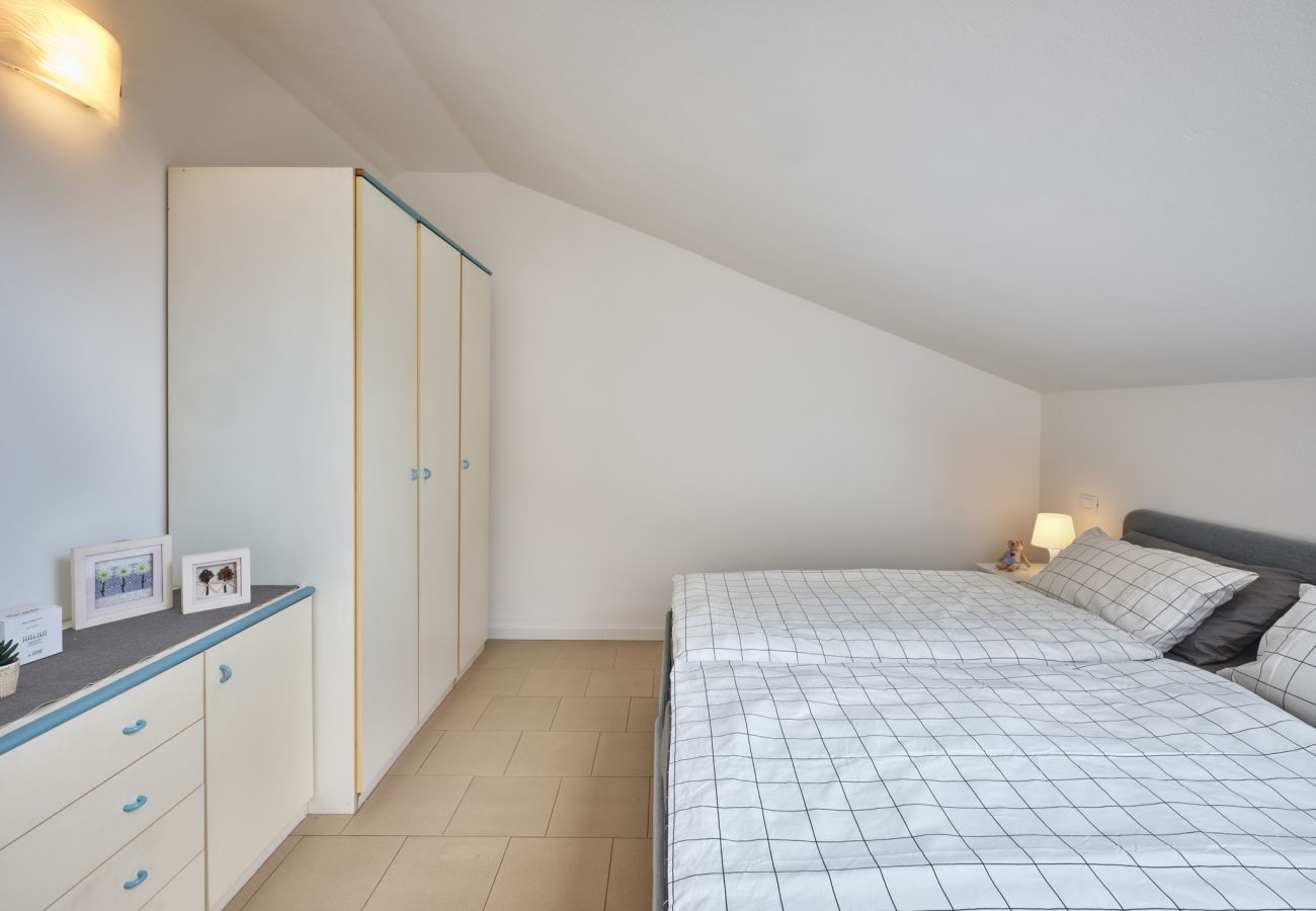 Apartment in Lazise - Regarda - Lisa Marie Apartment with pool and tennis
