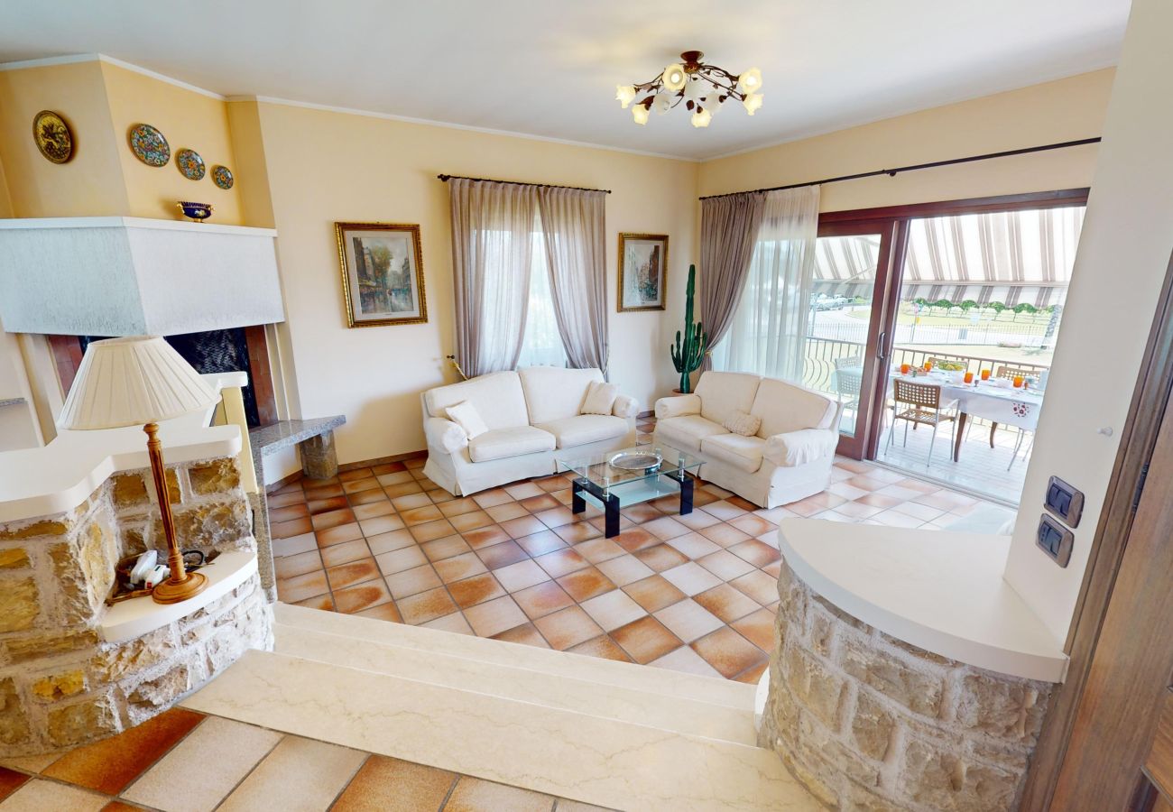 Villa in Puegnago sul Garda - VILLA FIORITA