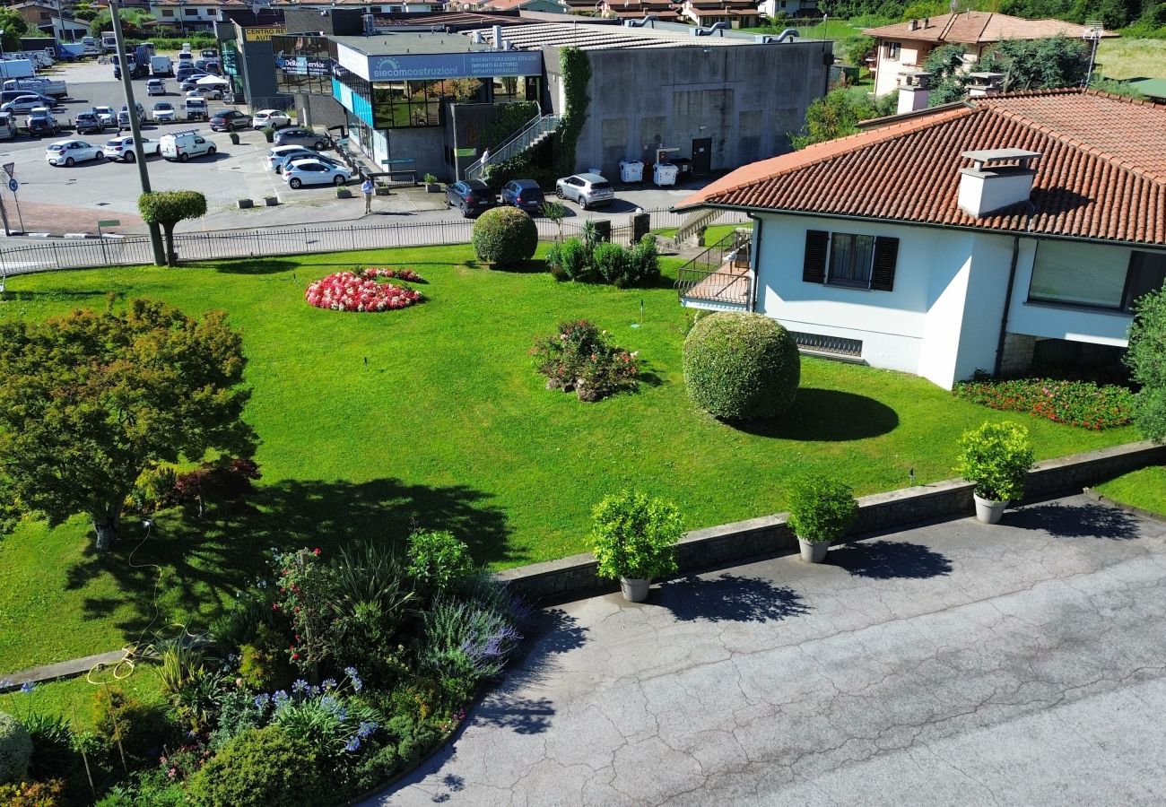 Villa in Puegnago sul Garda - VILLA FIORITA