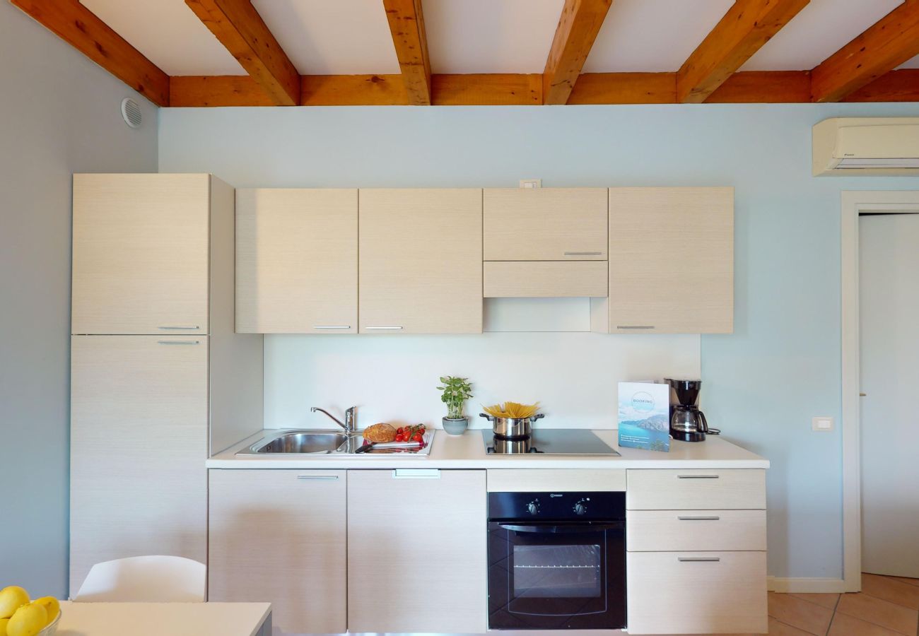 Apartment in Manerba del Garda - Vento di Lago 