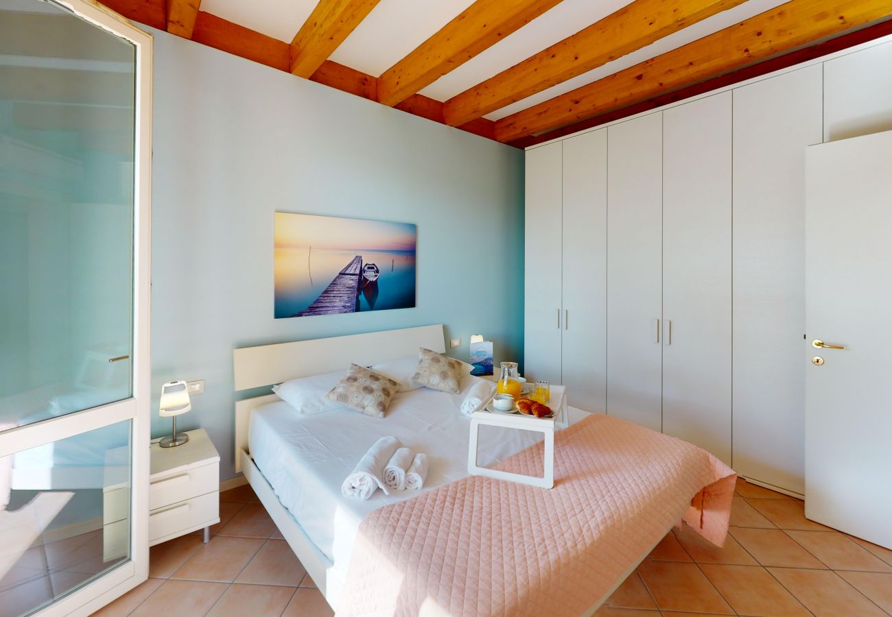 Apartment in Manerba del Garda - Vento di Lago 