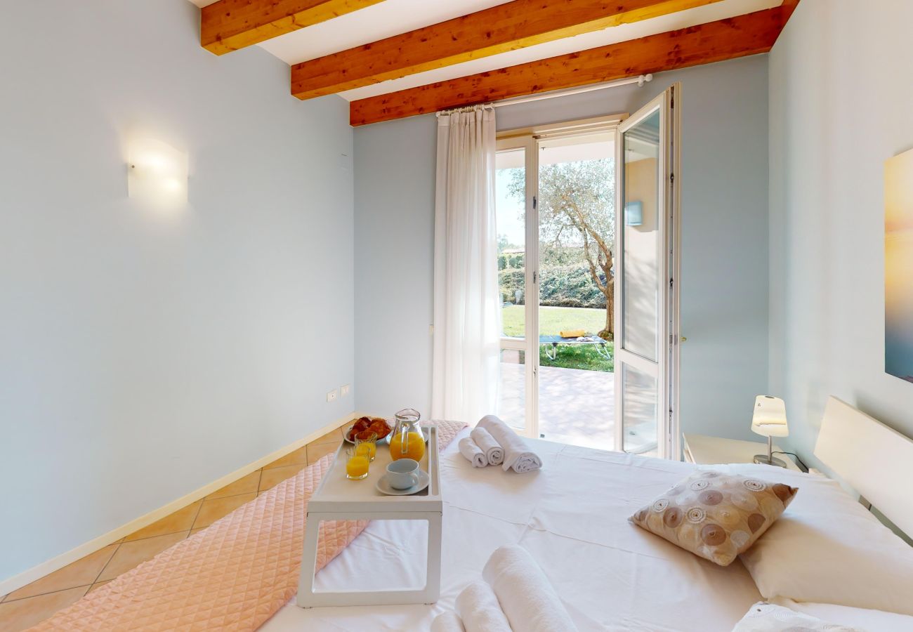 Apartment in Manerba del Garda - Vento di Lago 