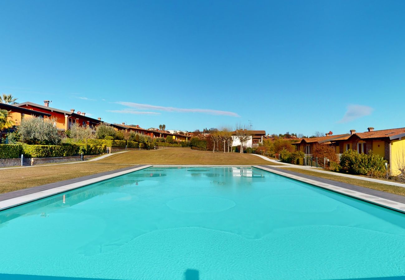 Apartment in Padenghe sul Garda - Garda Pleasure By Bookinggardalake