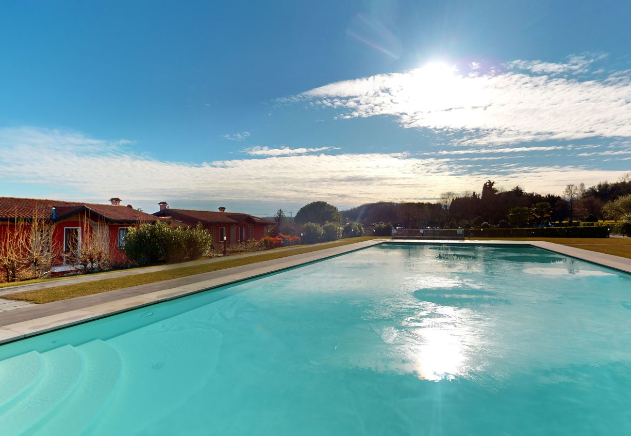 Apartment in Padenghe sul Garda - Garda Pleasure By Bookinggardalake