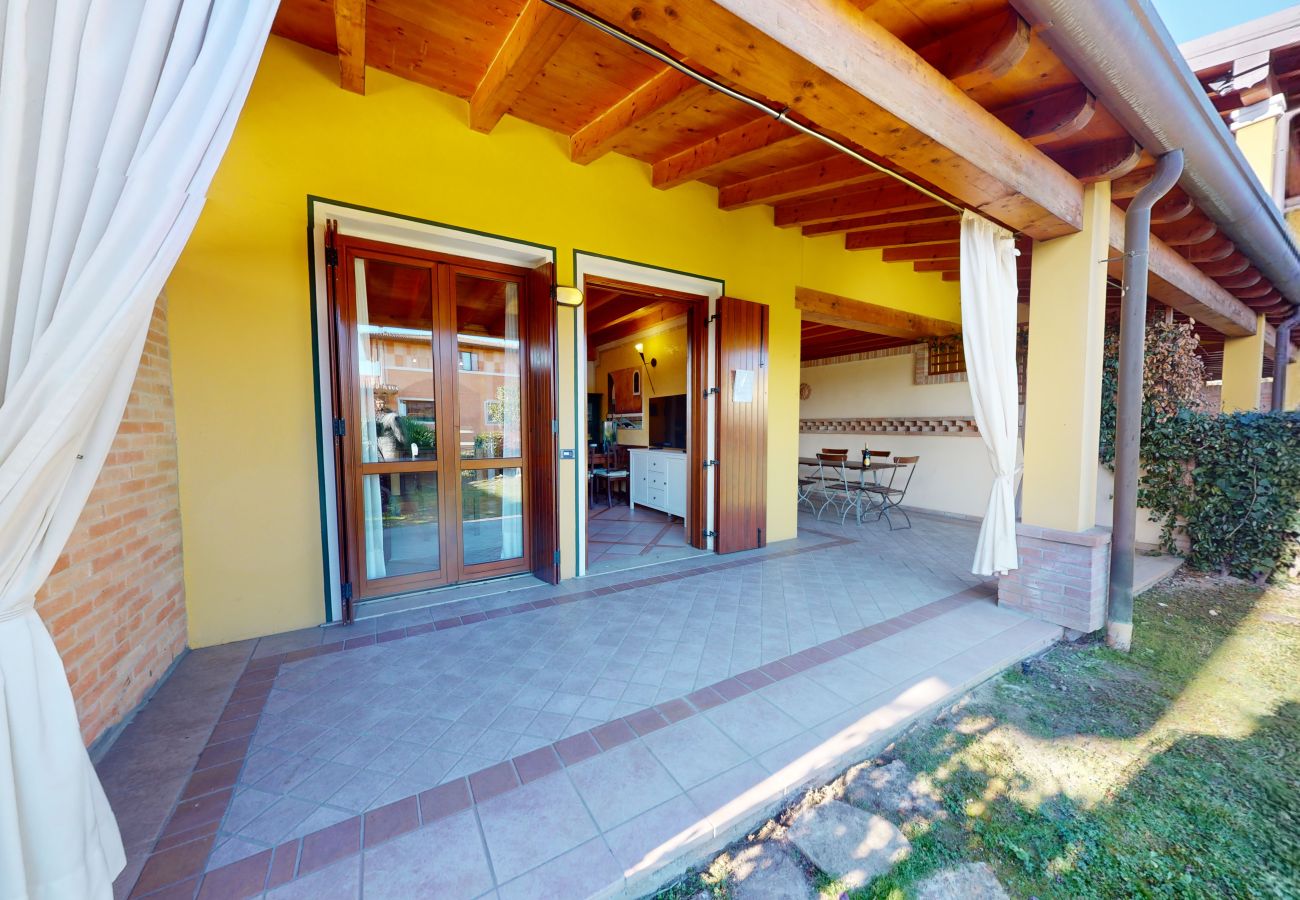 Apartment in Padenghe sul Garda - Garda Pleasure By Bookinggardalake