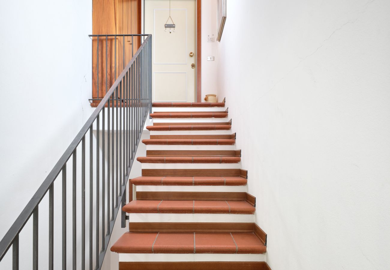 Apartment in Bardolino - Regarda - Apartment Antico Convento, residence Paerno with pool and tennis
