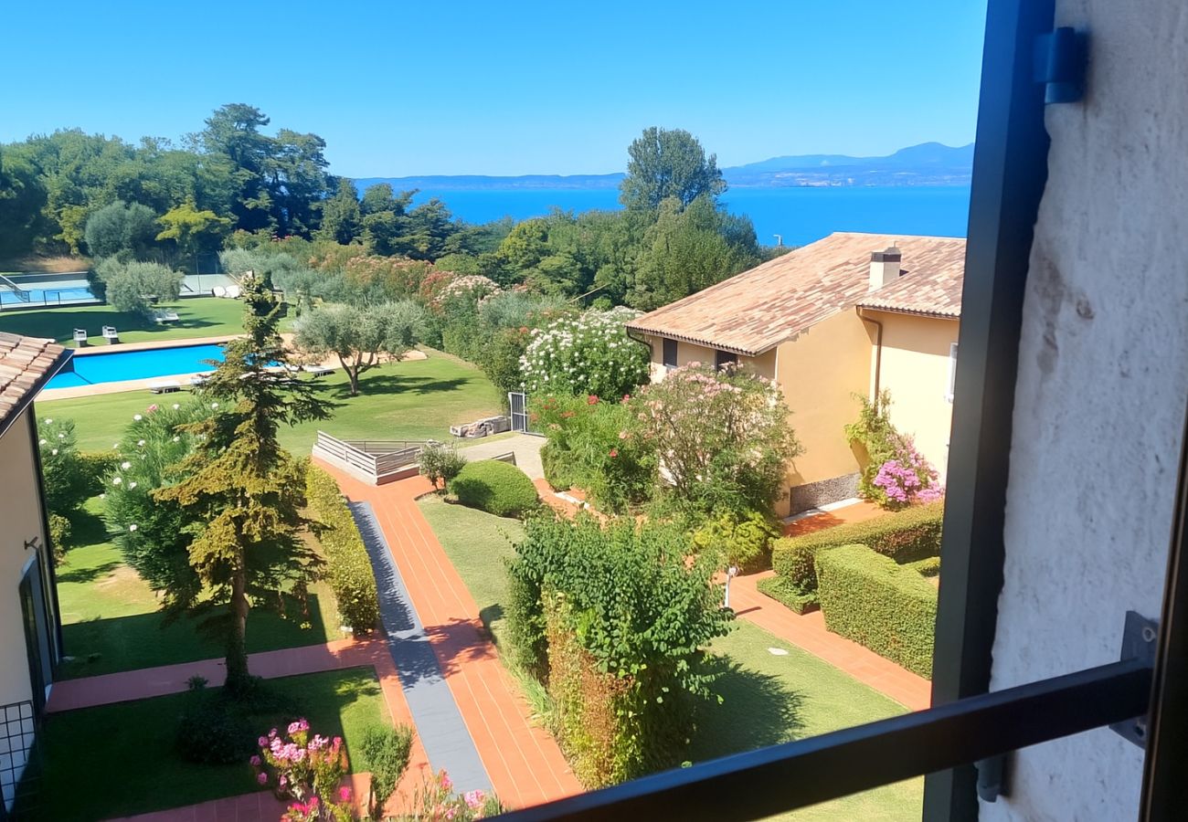 Apartment in Bardolino - Regarda - Apartment Antico Convento, residence Paerno with pool and tennis