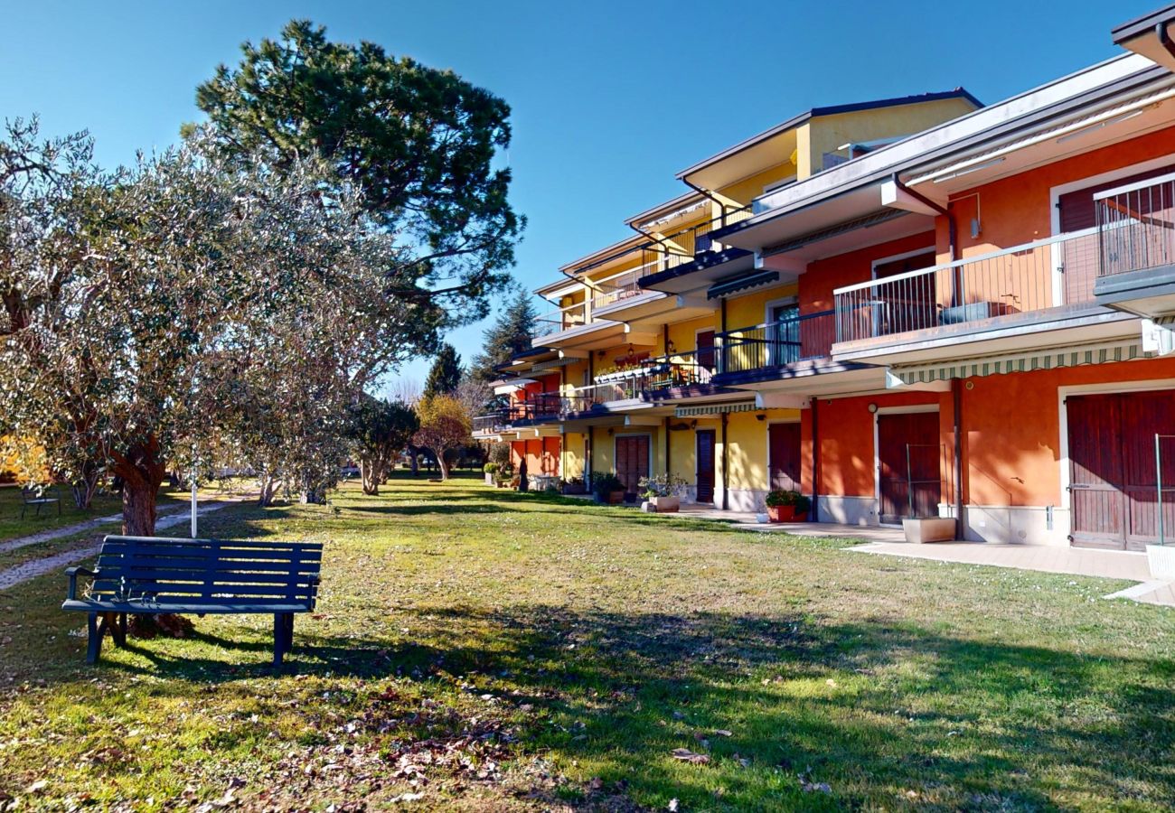 Apartment in Manerba del Garda - Appartamento Maria Elena