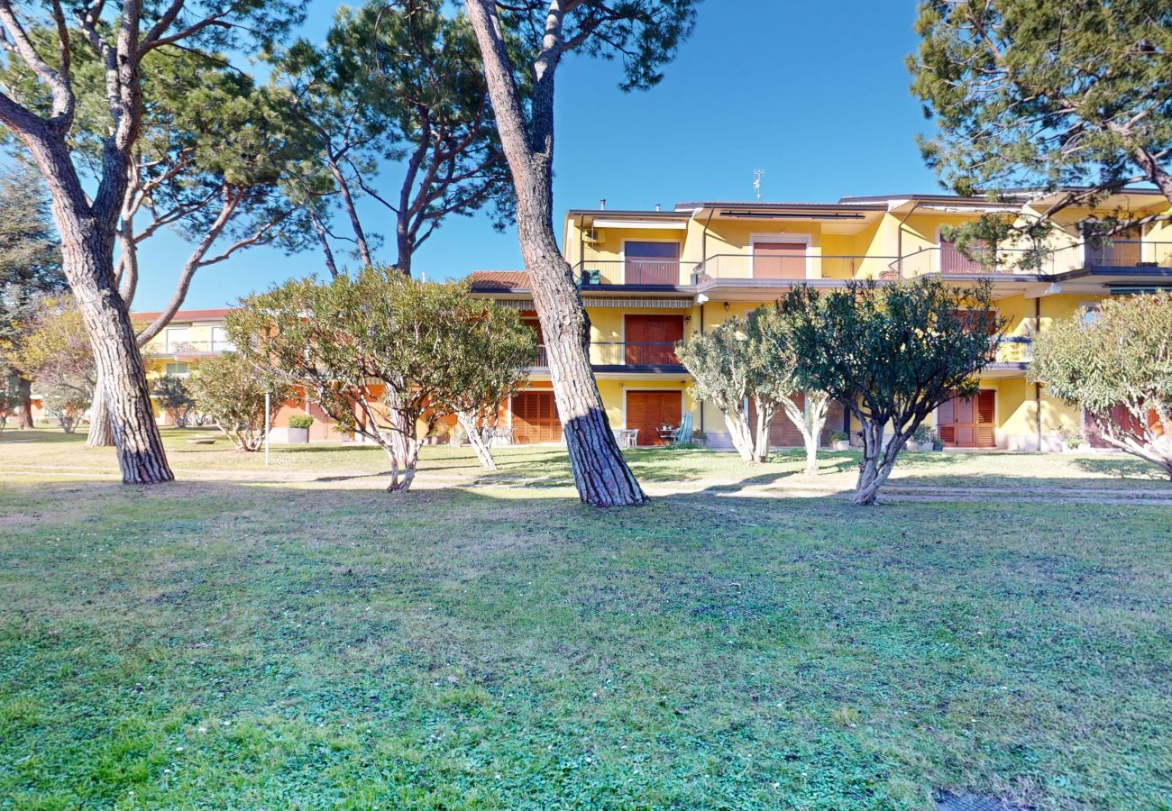 Apartment in Manerba del Garda - Appartamento Maria Elena