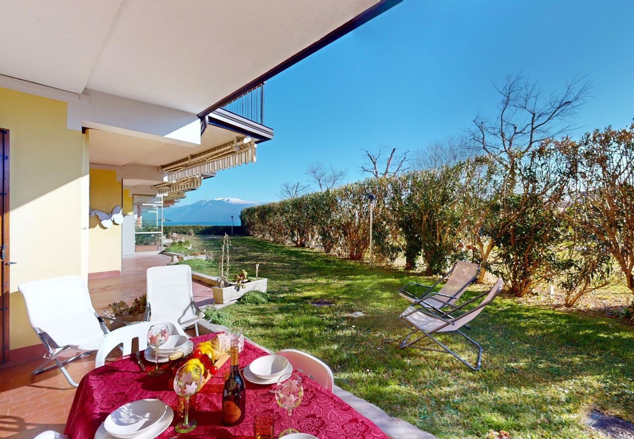 Apartment in Manerba del Garda - Appartamento Maria Elena