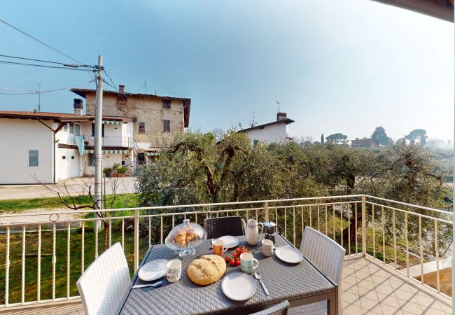 Apartment in Manerba del Garda - Pinko House