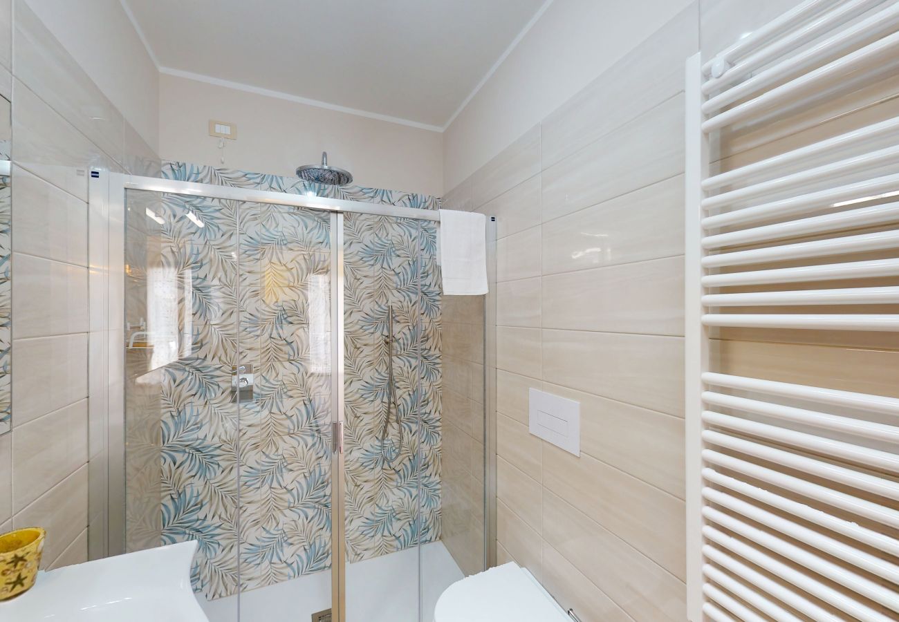 Apartment in Manerba del Garda - Pinko House