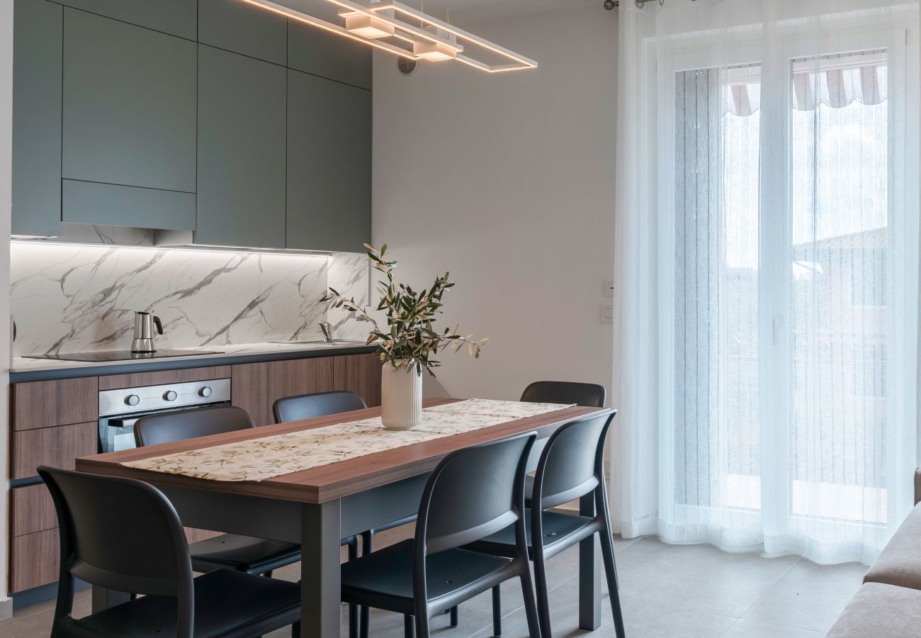Apartment in Lazise - Regarda - Modern and spacious apartment Caesar with pool