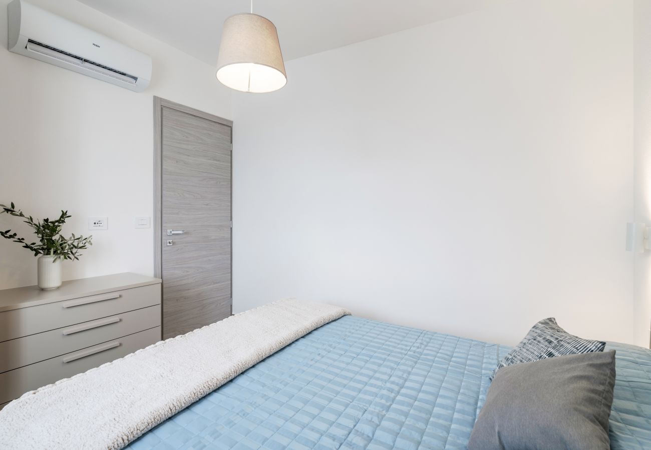 Apartment in Lazise - Regarda - Modern and spacious apartment Caesar with pool