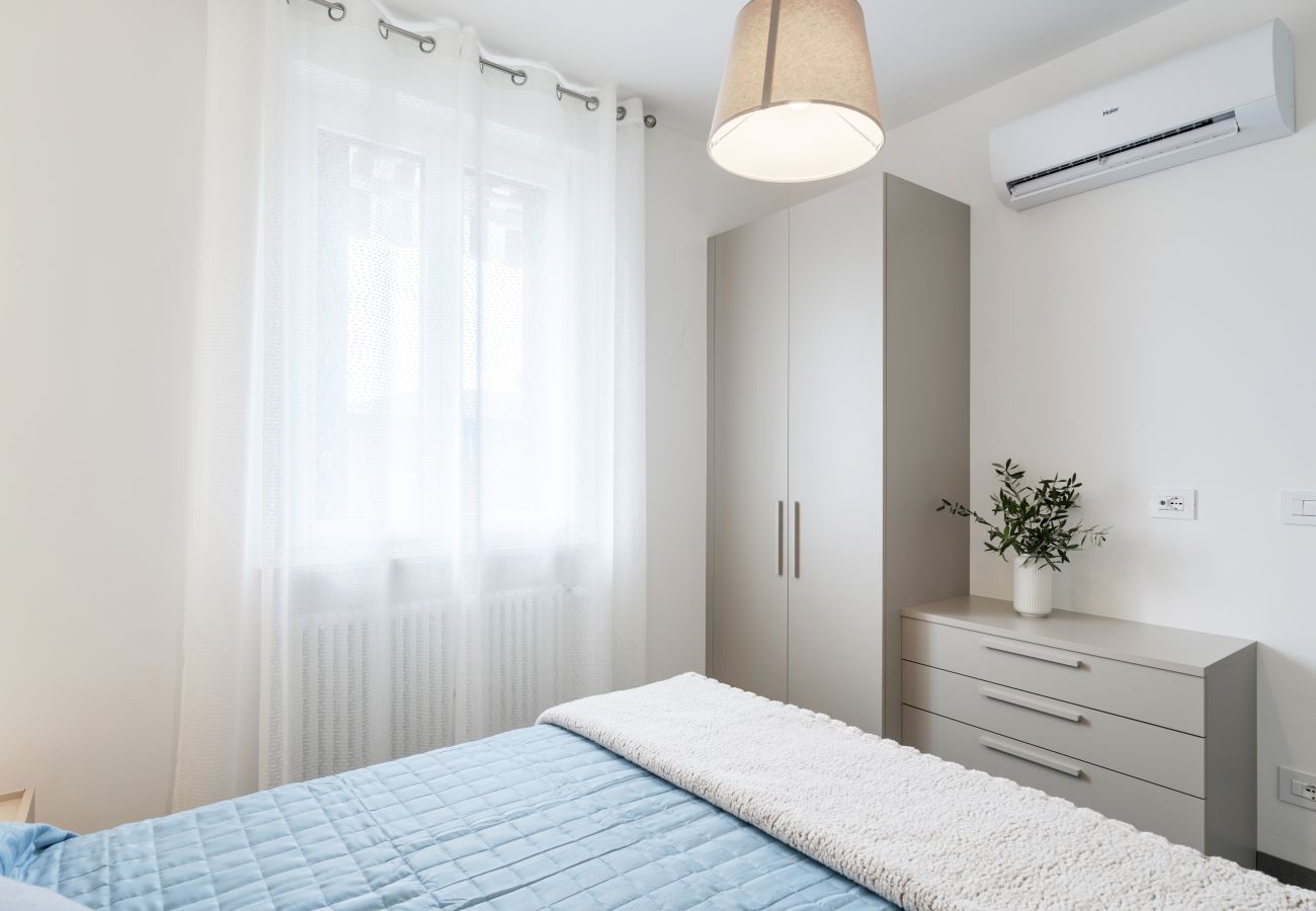 Apartment in Lazise - Regarda - Modern and spacious apartment Caesar with pool