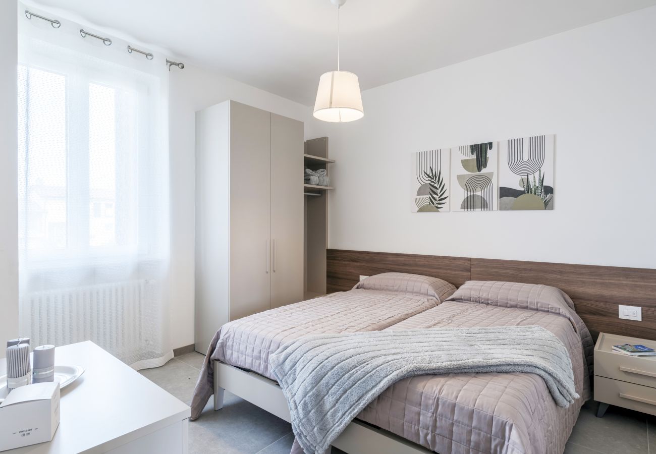 Apartment in Lazise - Regarda - Modern and spacious apartment Caesar with pool