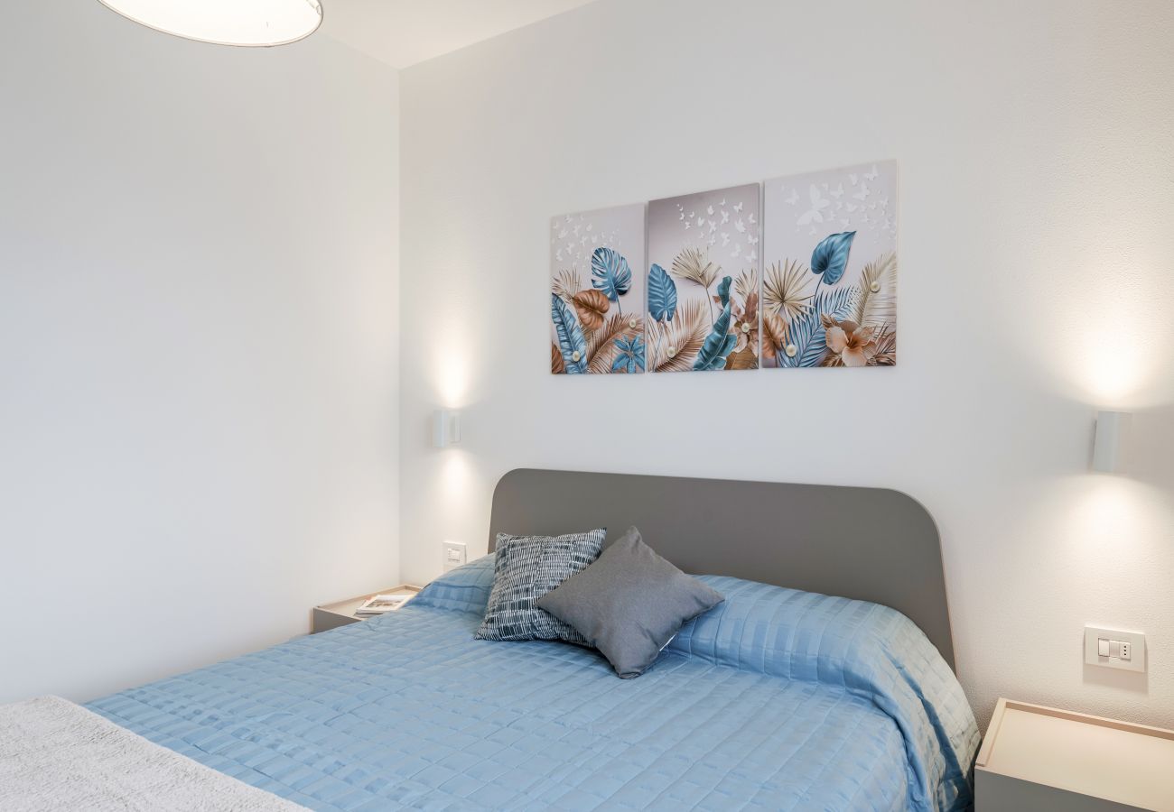Apartment in Lazise - Regarda - Modern and spacious apartment Caesar with pool