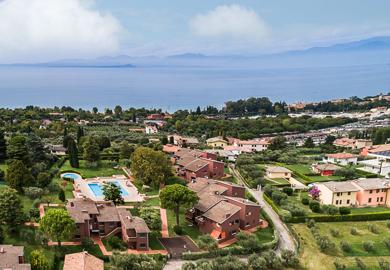 Apartment in Bardolino - Regarda - Apartment Blue View 3 with lake view and pool