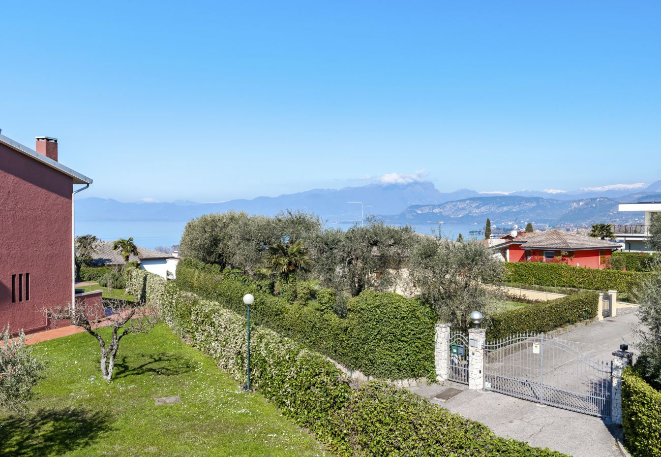 Apartment in Bardolino - Regarda - Apartment Blue View 3 with lake view and pool