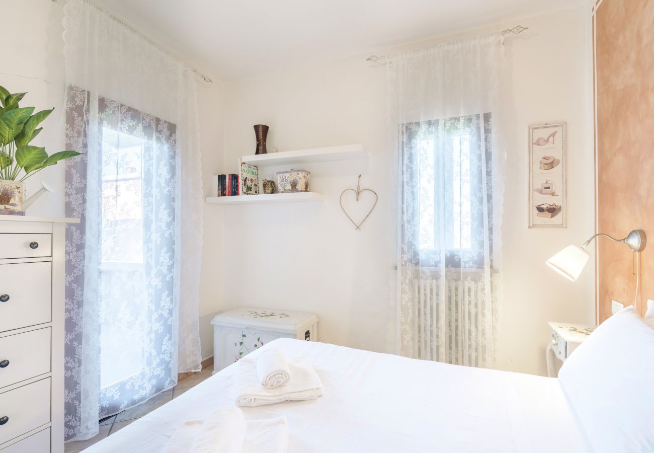 Apartment in Bardolino - Regarda - Apartment Blue View 3 with lake view and pool