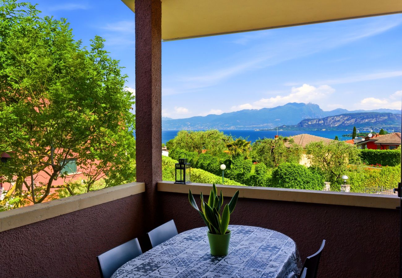 Apartment in Bardolino - Regarda - Apartment Blue View 3 with lake view and pool