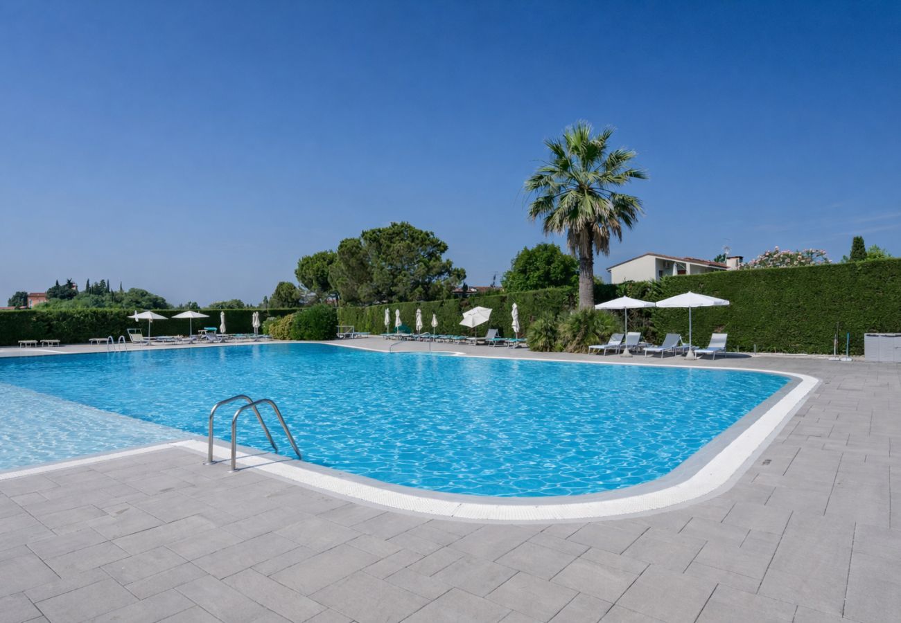 Apartment in Lazise - Regarda - Apple Flat with pool and covered parking