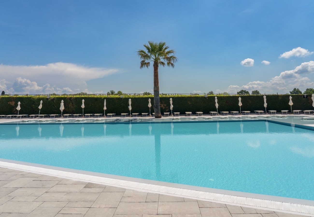 Apartment in Lazise - Regarda - Apple Flat with pool and covered parking