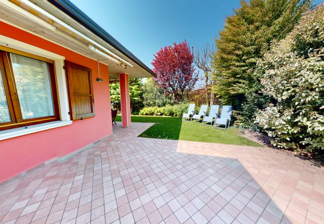 Villa in Manerba del Garda - casa arcoiris