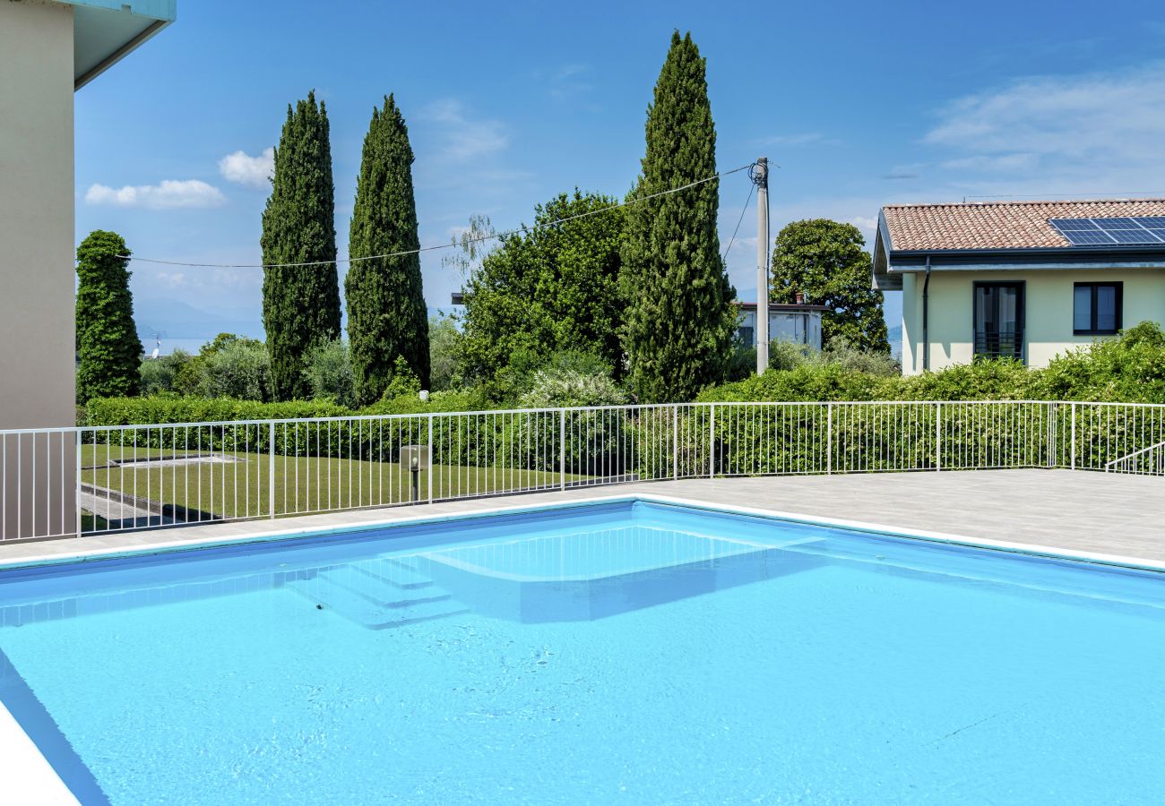 Apartment in Bardolino - Regarda - Emerald apartment near the beach with pool