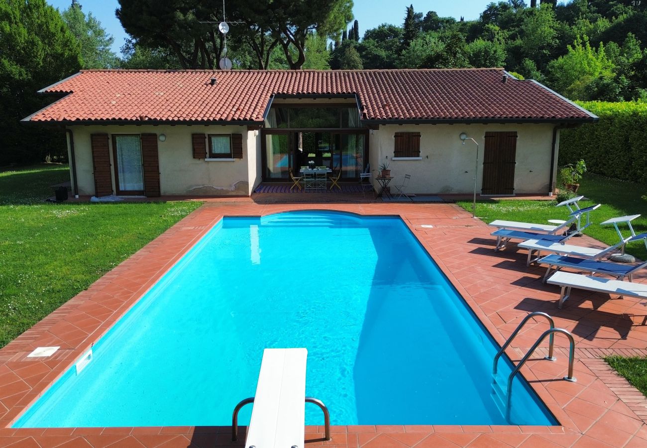 Villa in San Felice del Benaco - Villa Paradiso