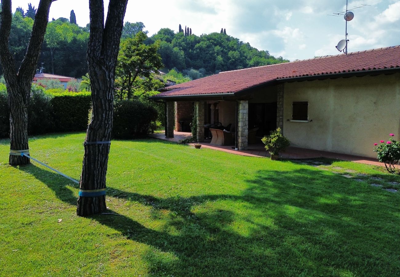 Villa in San Felice del Benaco - Villa Paradiso