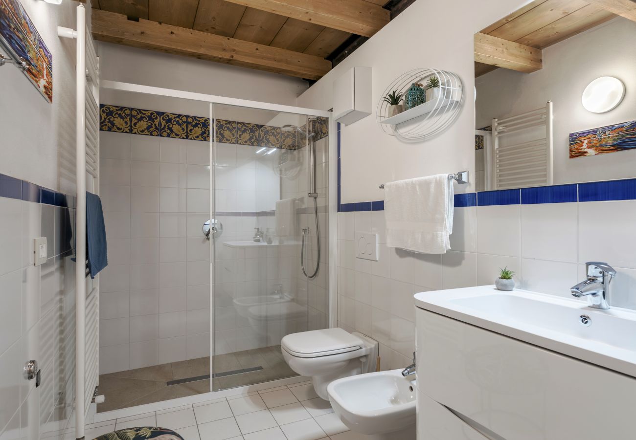 Studio in Castelnuovo del Garda - Corte Monteleone - Apartment with 3 rooms and 3 bathrooms