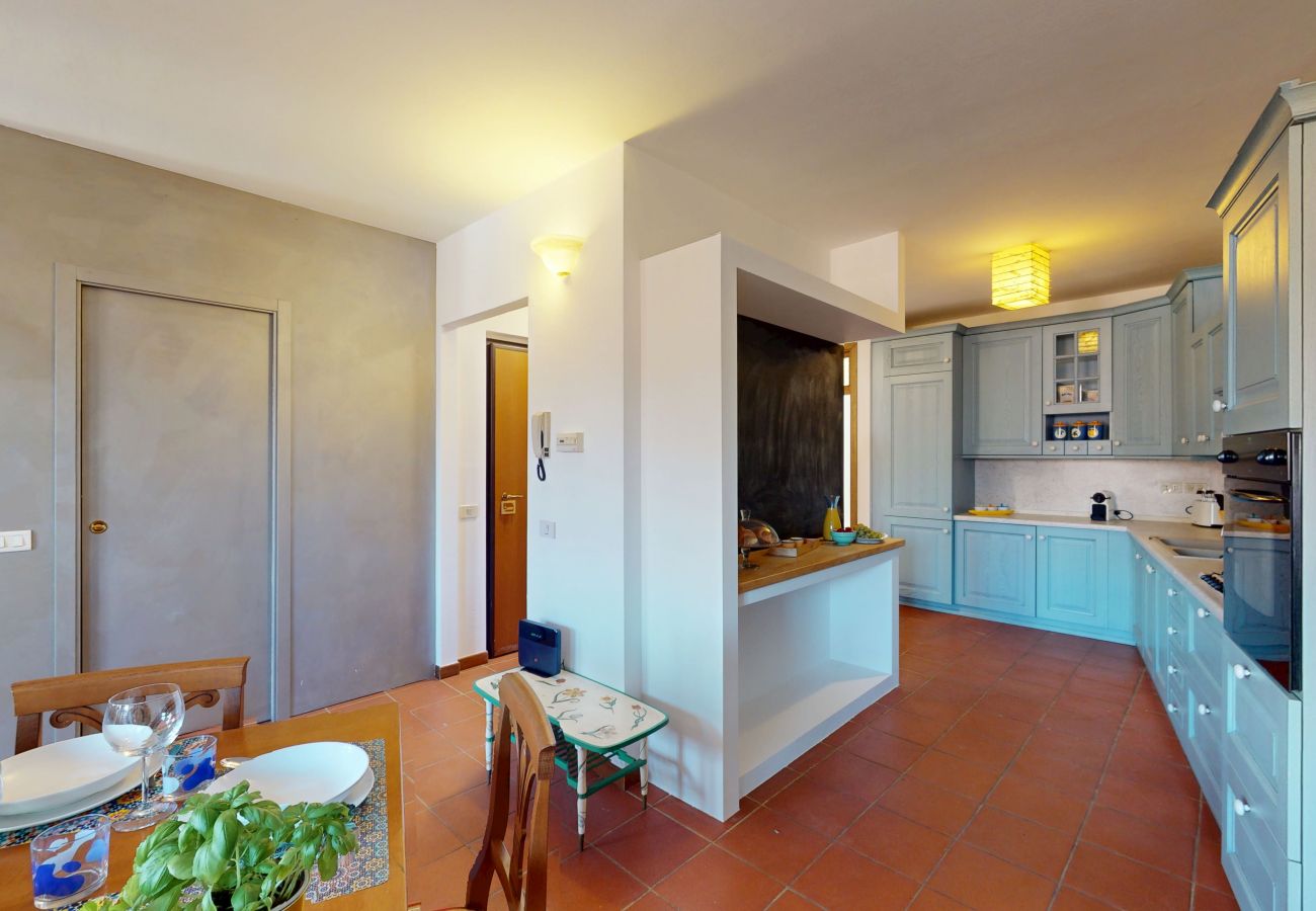 Apartment in San Felice del Benaco - Garda View by Bookinggardalake